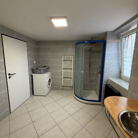 Apartamento !levné A Dostupné Ubytovaní *